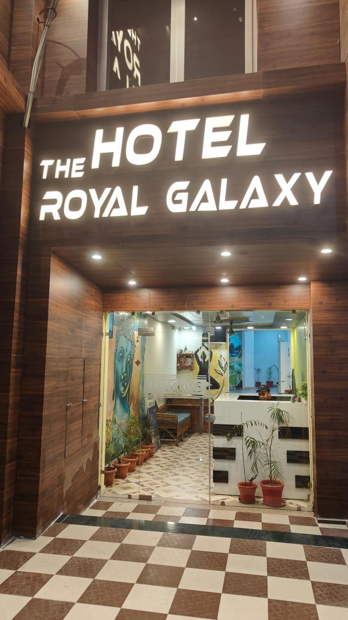 Hotel The Royal Galaxy Rišikéš Exteriér fotografie
